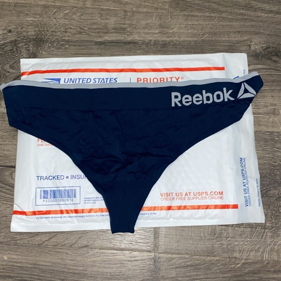 NEW!! Reebok 5 Pack of Thongs - Picture 3 of 8